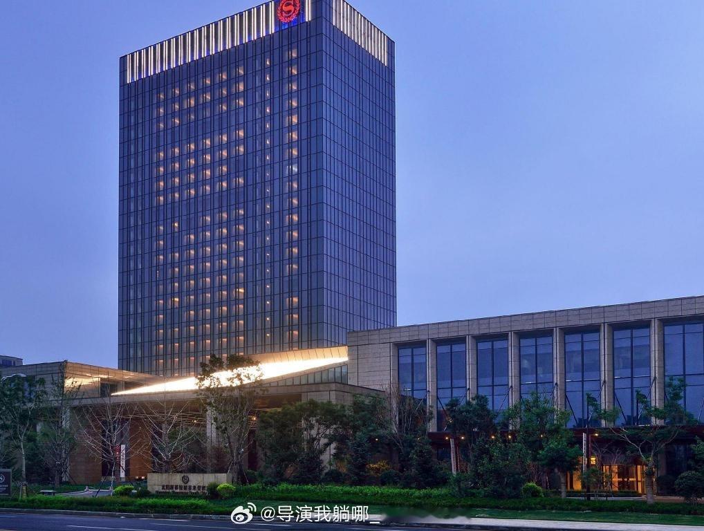 选择福地酒店，中国男篮选择了沈阳绿城喜来登酒店作为7月中日大战的驻地酒店，辽宁男