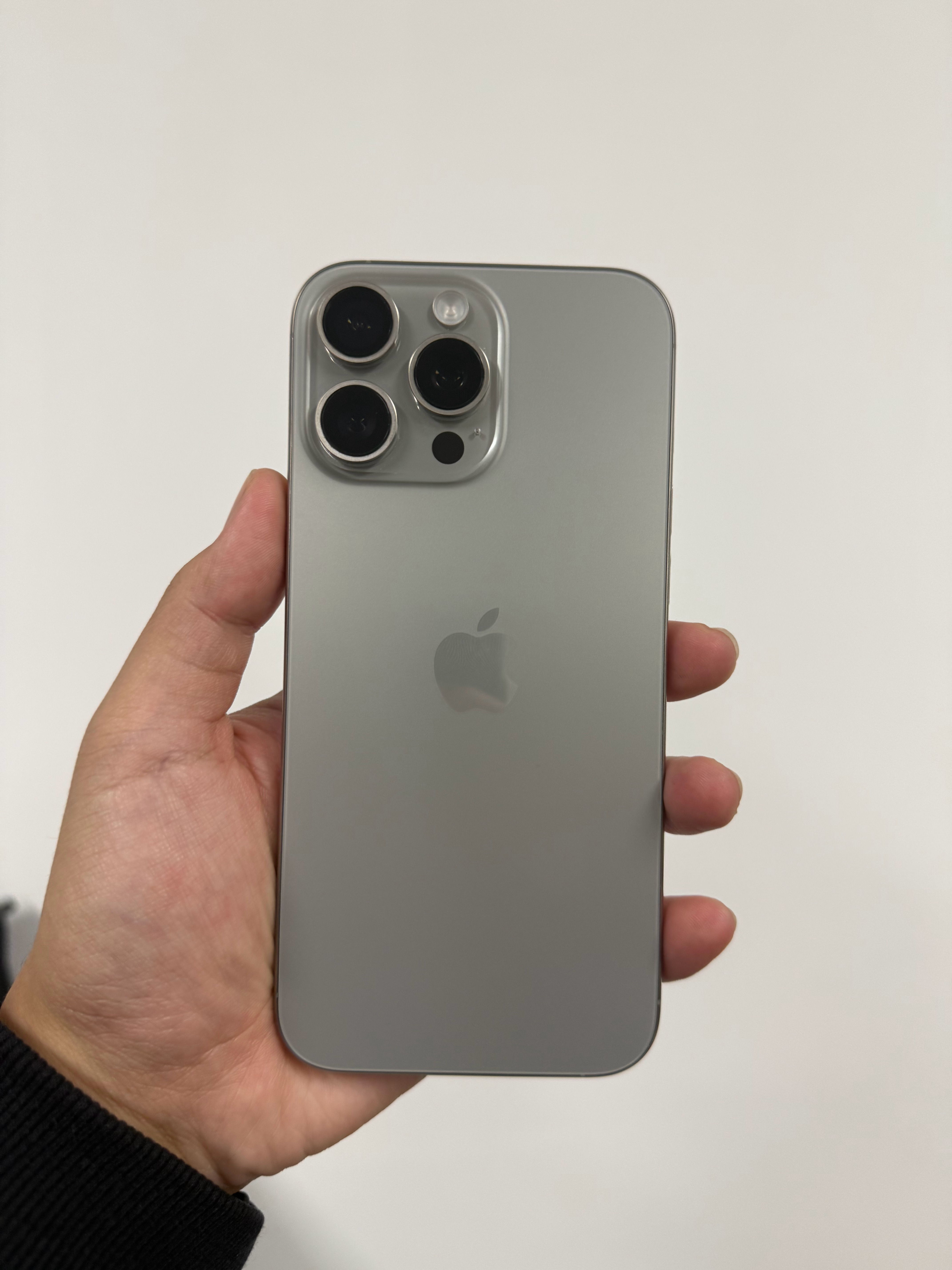 新到一台稀缺100电iPhone 16Pro Max 国行 512G 原色 在保