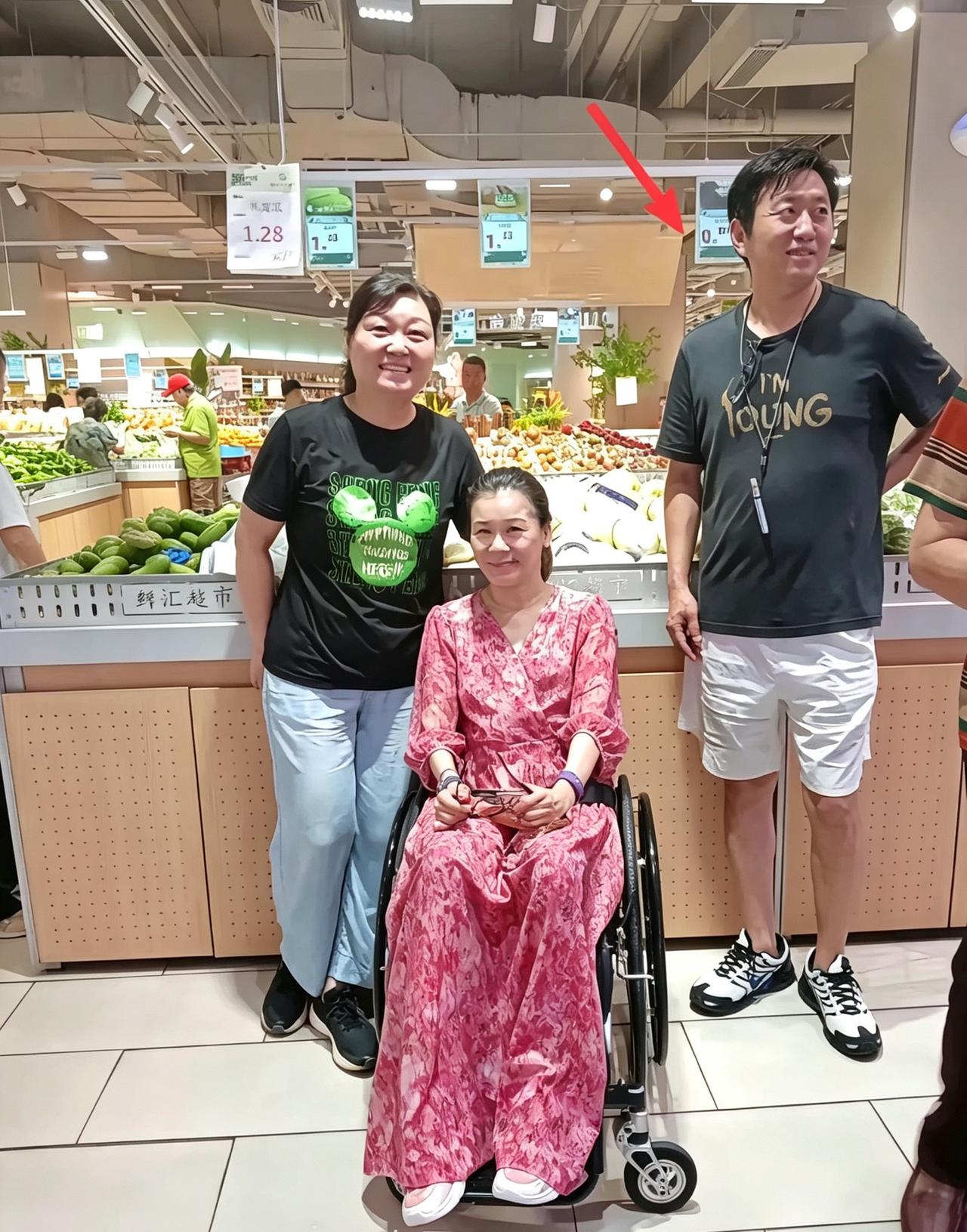 体操冠军桑兰：瘫痪了28年，获赔千万，嫁给富豪老公，被老公宠成了宝，如今45岁，