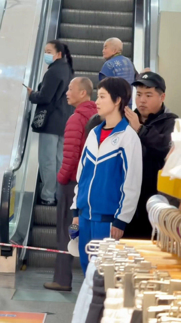 倪妮倪百草倪妮新剧狗啃刘海 倪妮倪百草 