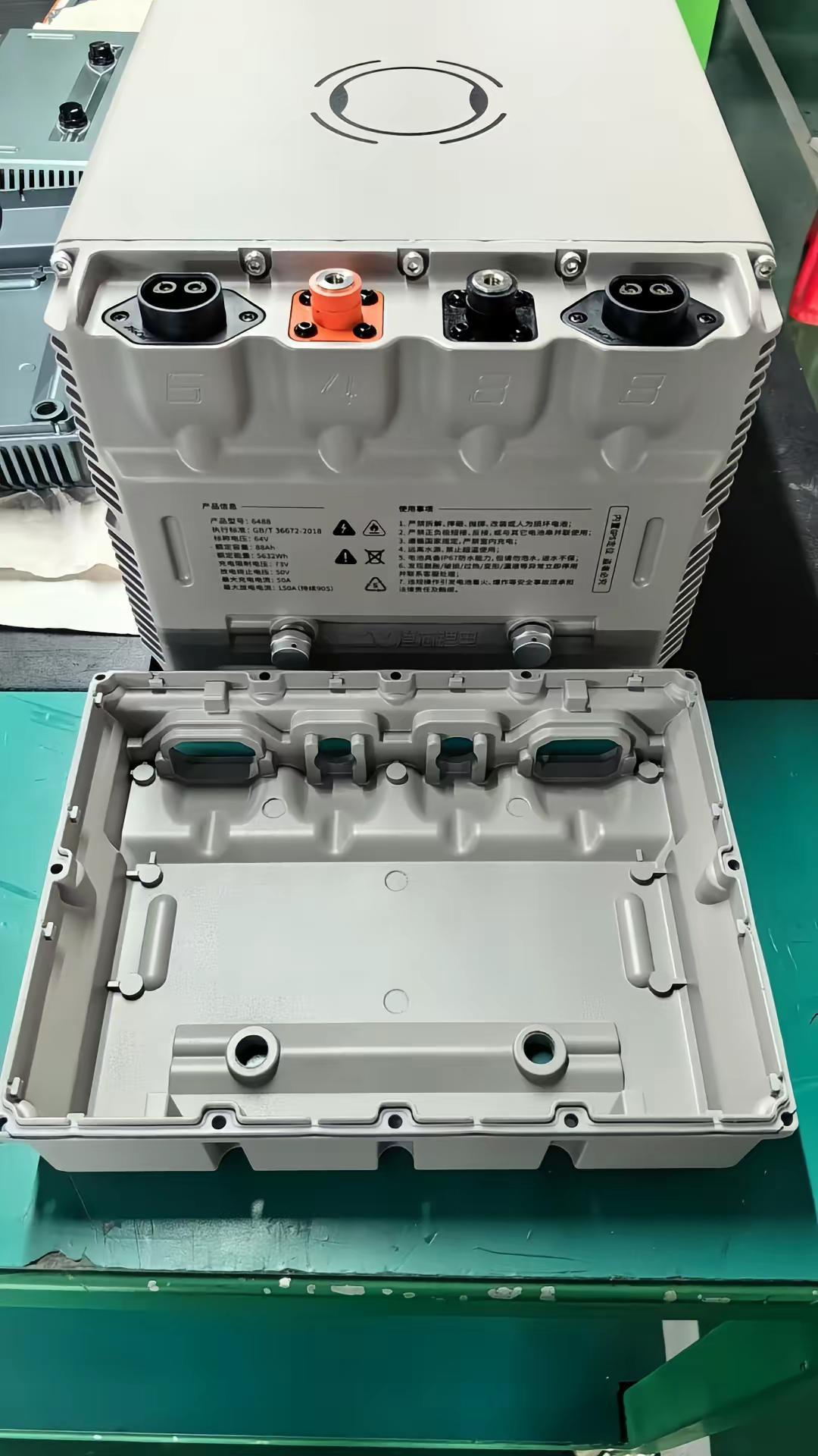 行业天花板级别的两轮锂电模组用料来了，全模组无塑化，内包覆外防护双层全铝模，硅橡