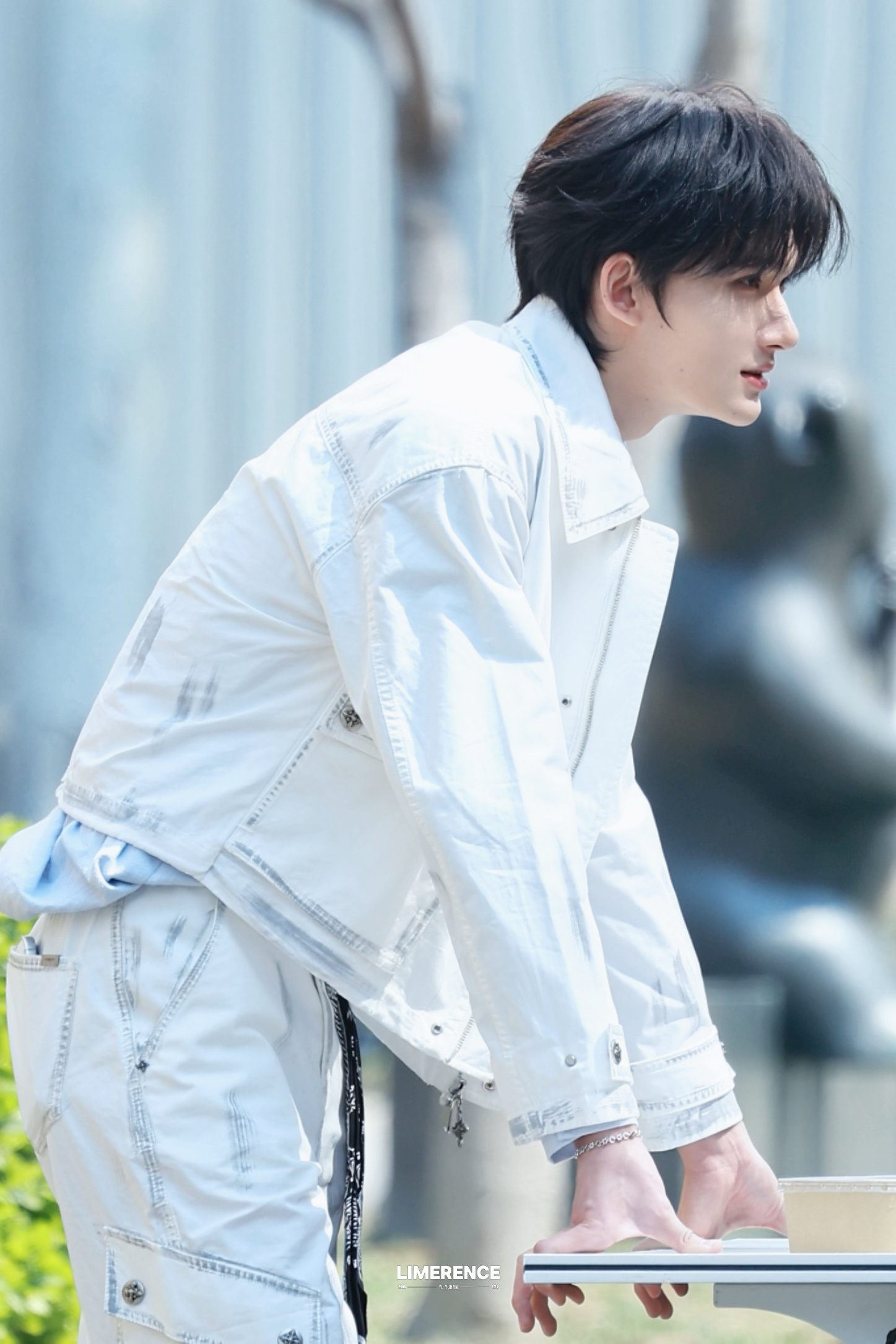 余宇涵臭屁小孩摇头晃脑余宇涵灵活的脖子好动的他 离了余宇涵我真的找不到这么足的节