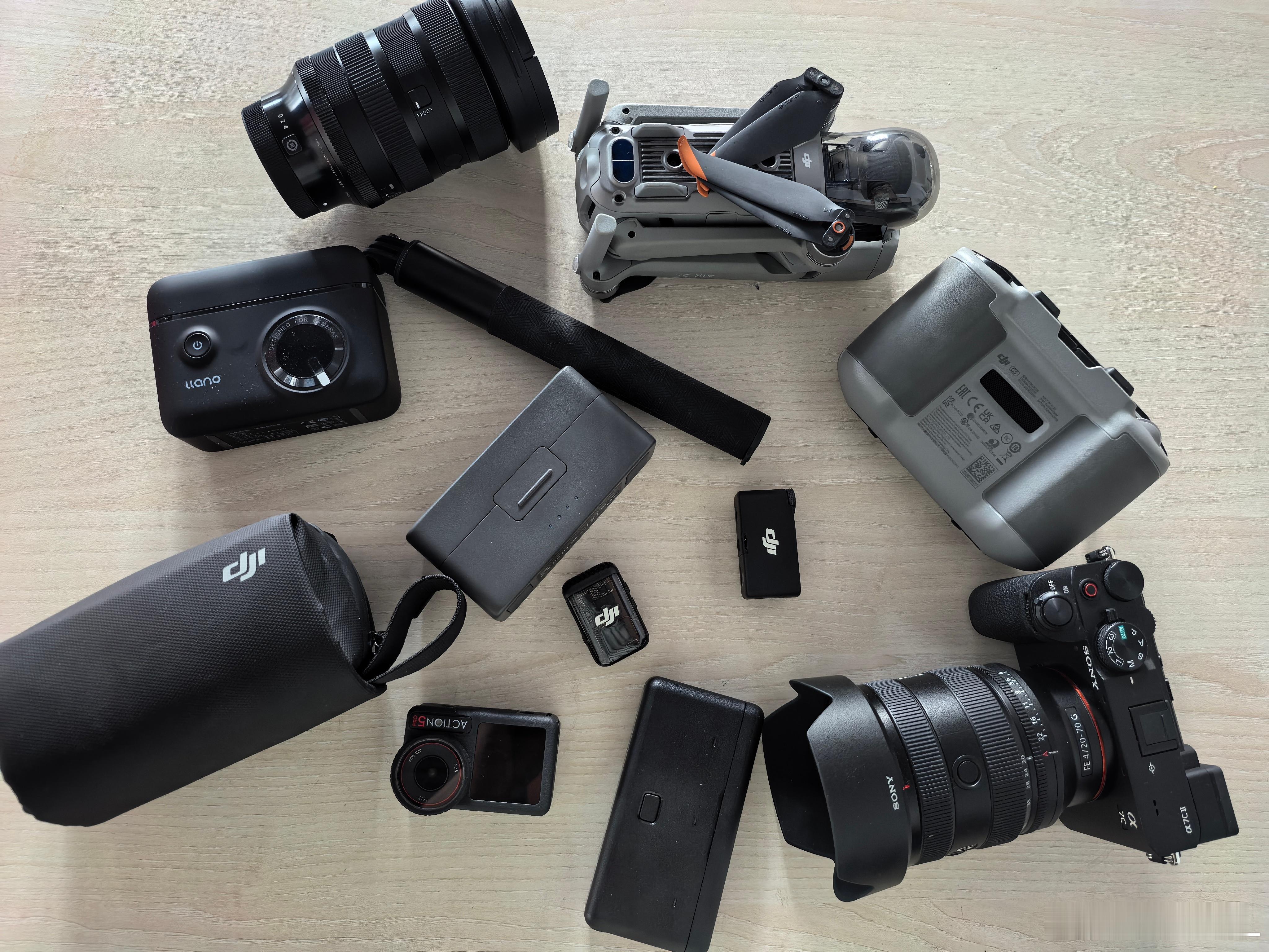 大疆连续多年给离职员工发新春礼盒作用一名大疆的重度用户，多年来支持大疆的核心原因