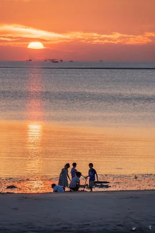 希望每个做子女的能够明白，母亲从来不欠孩子的，只有孩子欠妈妈的，10月怀胎的苦，
