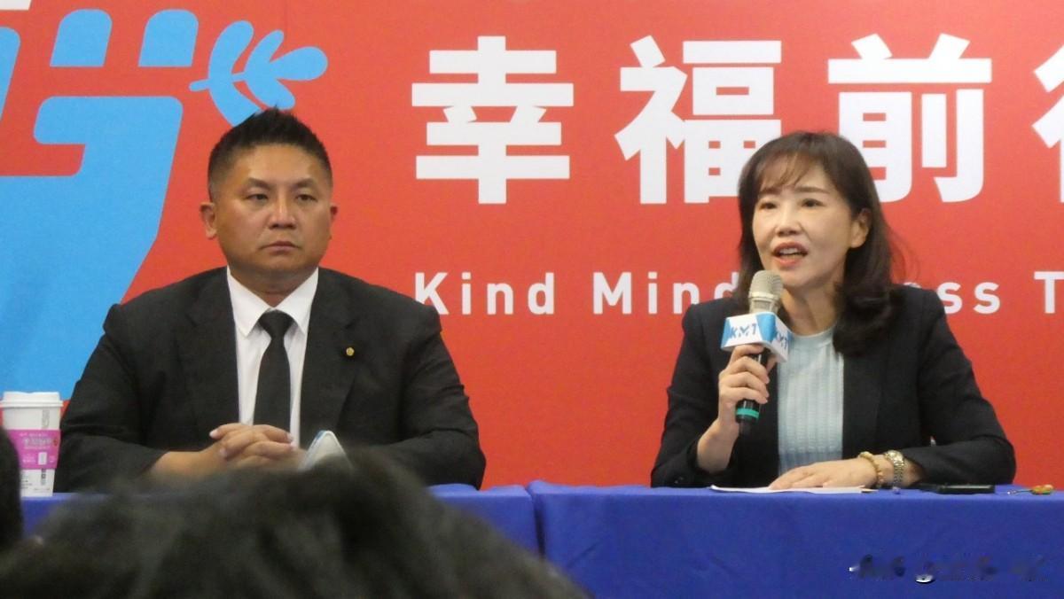 尹乃菁正式接任国民党文传会主委

随着国民党主席郑丽文今天（18日）在中常会上宣