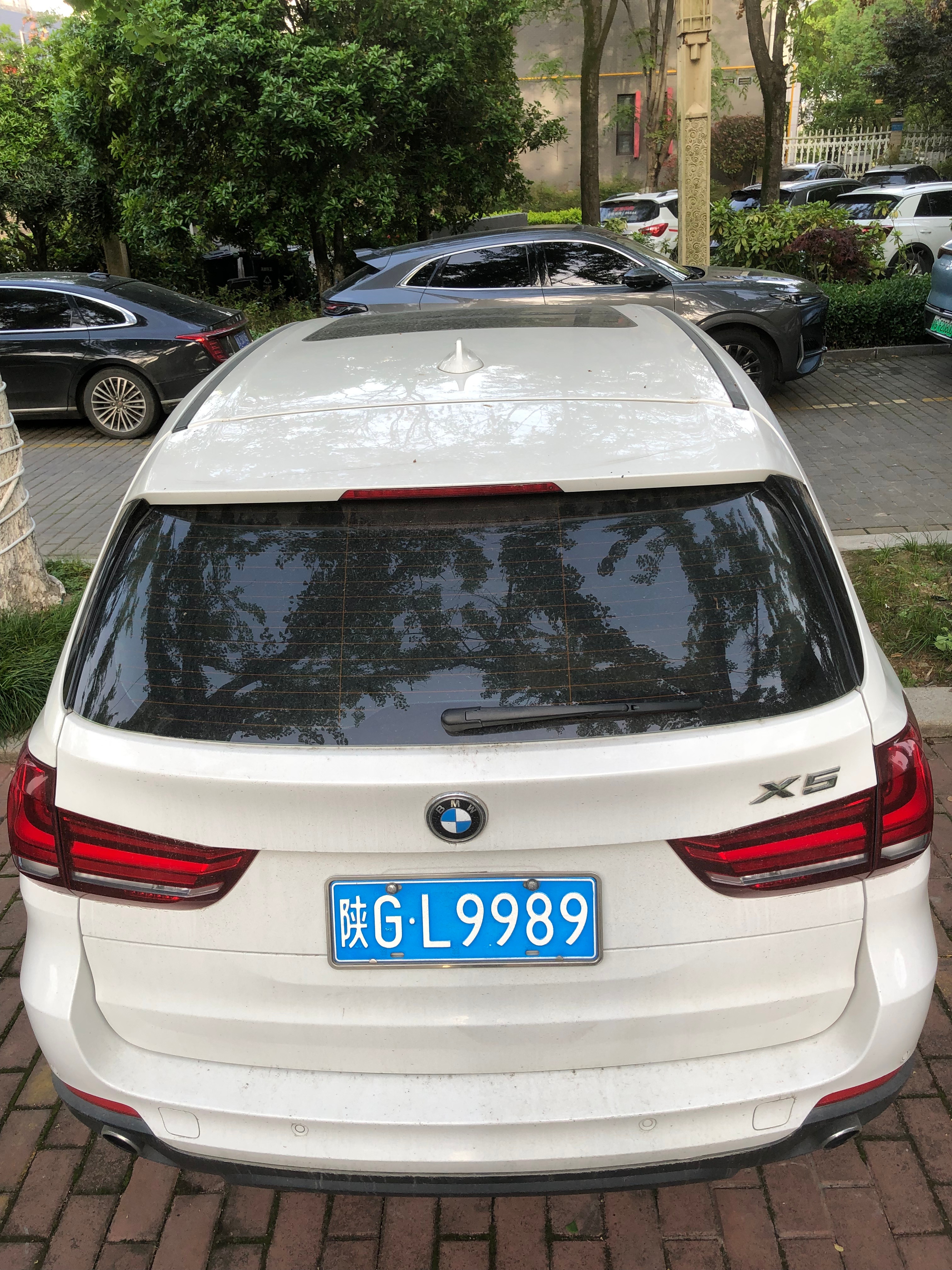 全球车牌 陕GL9989陕GY0023宝马X5 安康