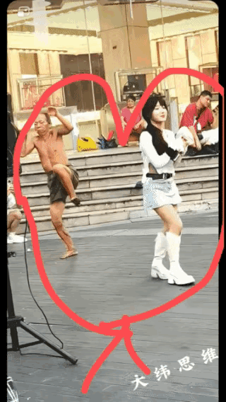 只要足够自信，到哪都是主角