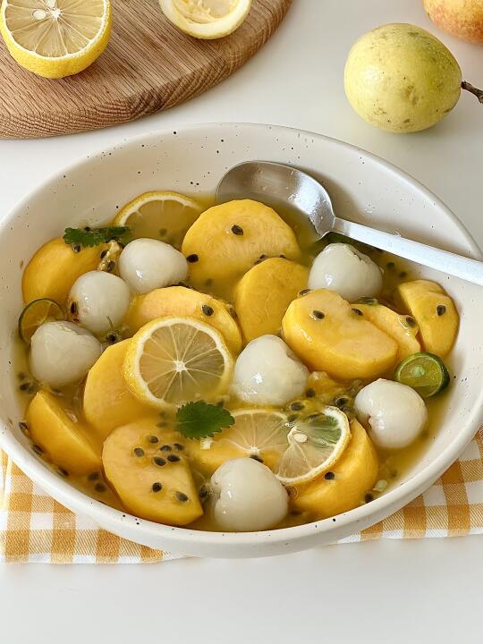 夏日消暑甜品🤍💛百香果渍荔枝黄桃