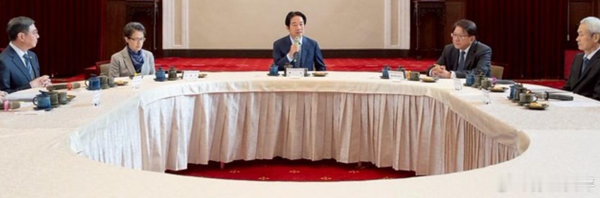 【韩国瑜为何婉拒与赖清德喝茶？孙玉良：道不同不相为谋】近日台湾地区领导人赖清德邀