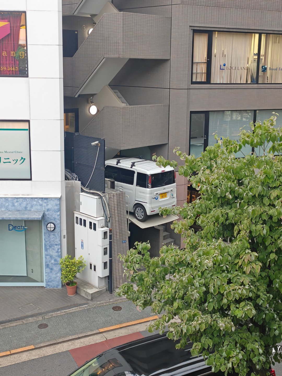 日式空间魔法这一块抽象汽车商业评论
