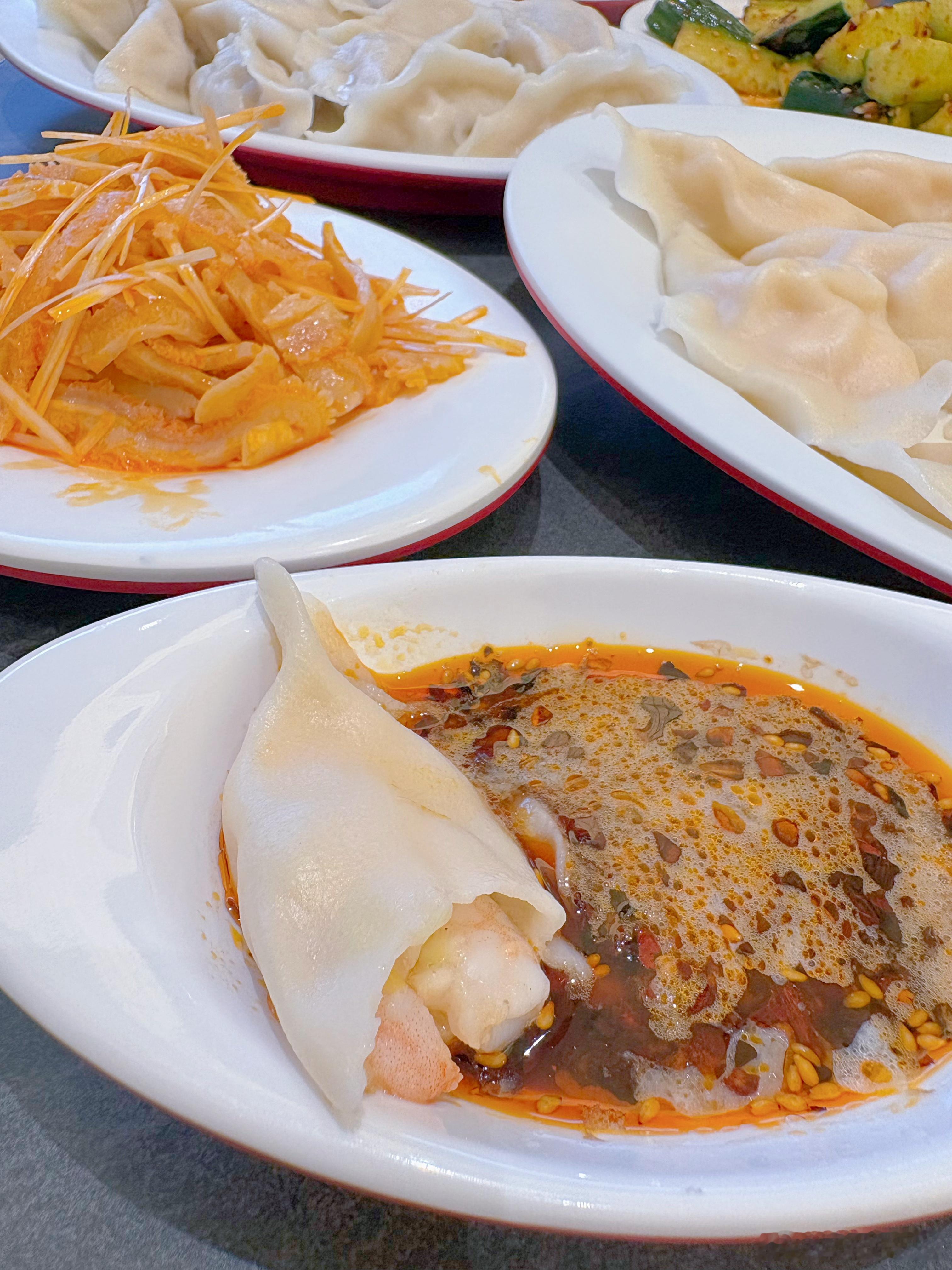 非常杨幂  今天头伏，头伏饺子二伏面，随便吃顿饺子吧，当然少不了我的下饭幂 幂宝