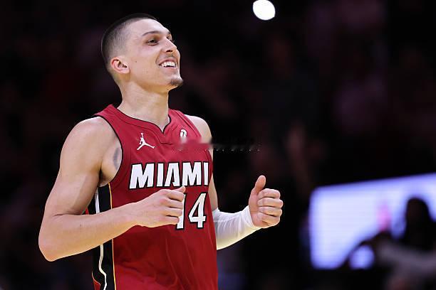 根据The Miami Herald记者Anthony Chiang的消息，泰勒