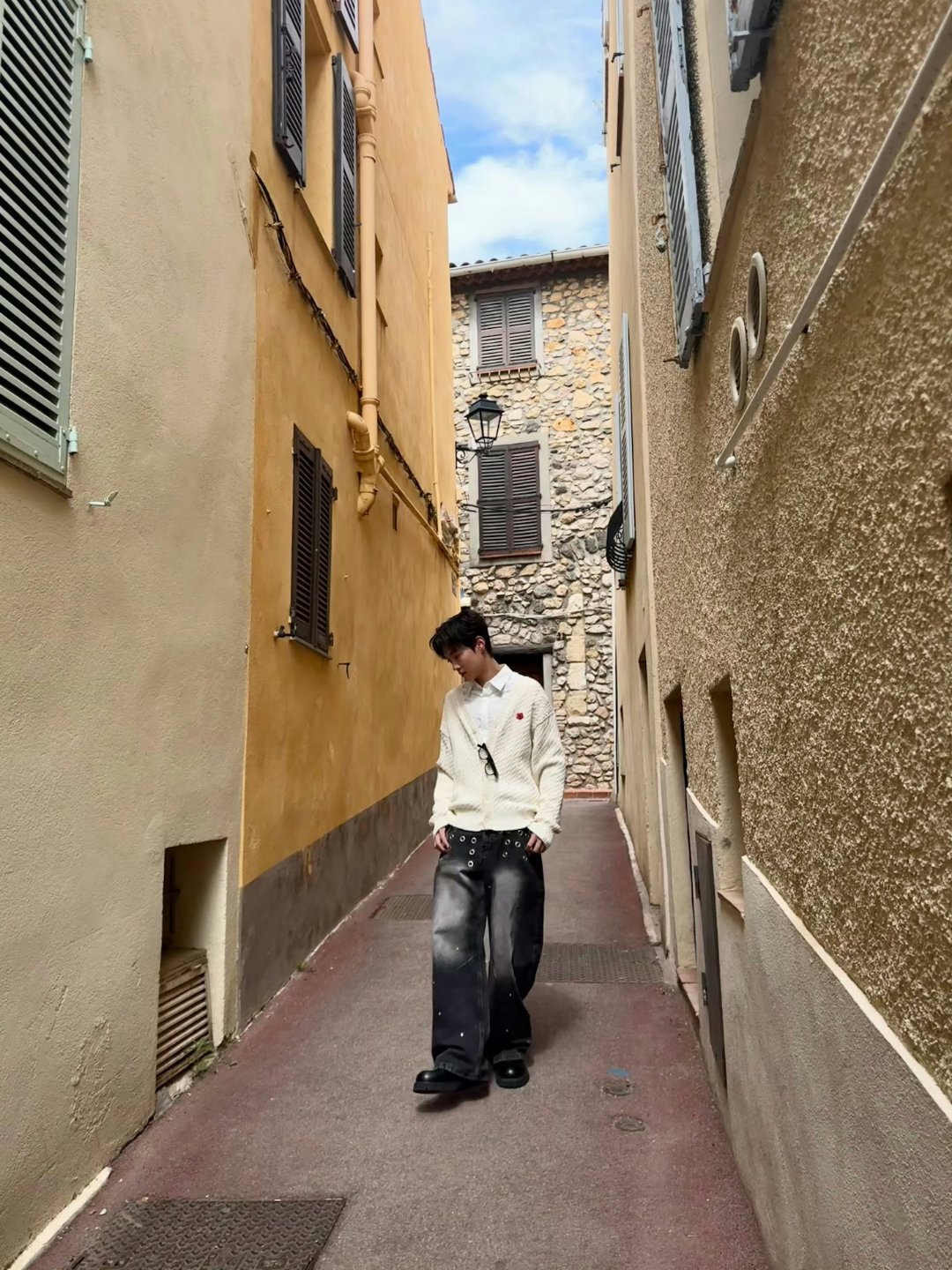 陈少熙新歌半天就写出来了短暂闲暇成就优质原创，陈少熙半天搞定词曲创作，把汗水与欢
