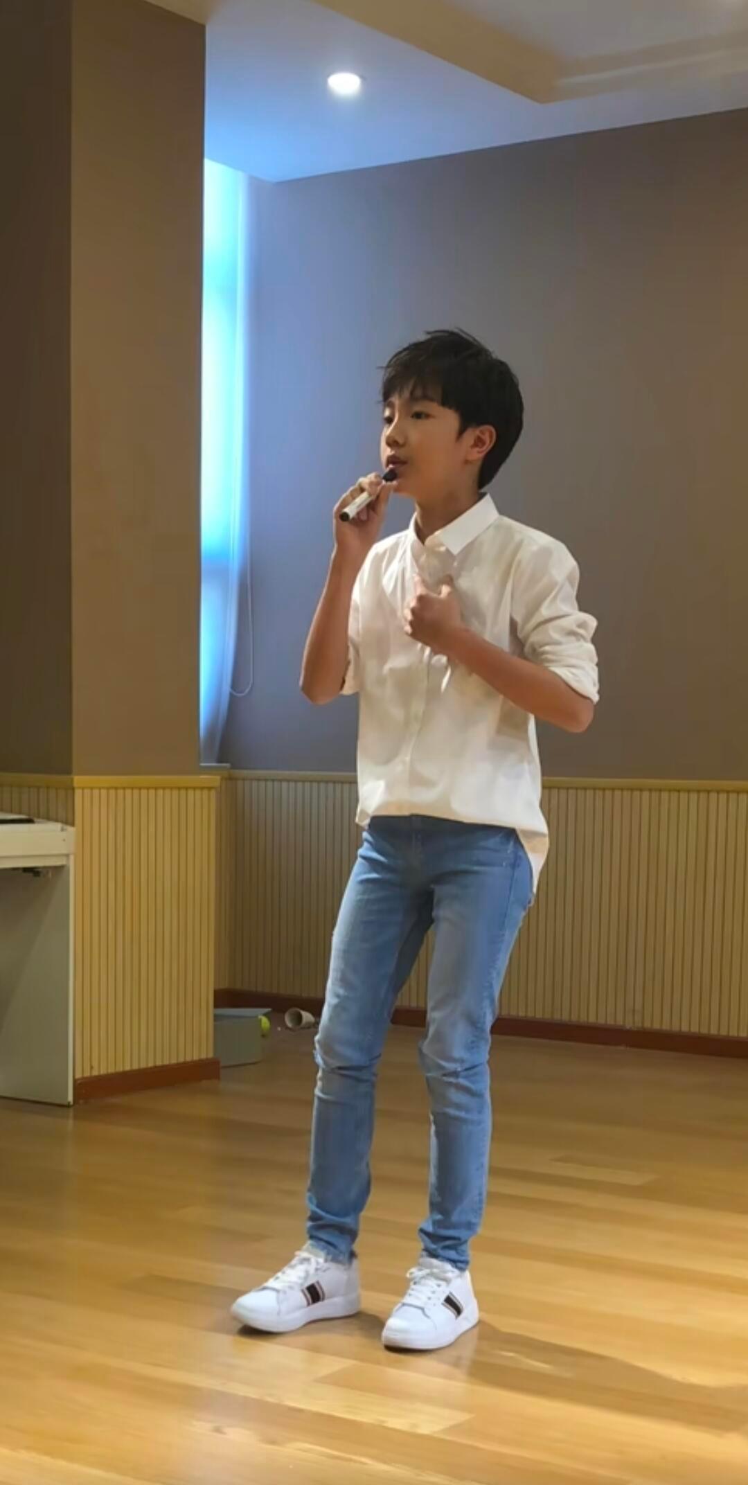 mini 皓苏新皓一路向海的少年 .苏新皓