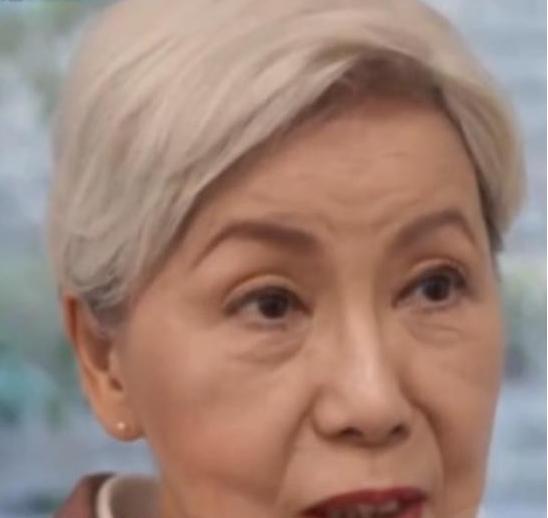 针对中日关系，日本法政大学前总长田中优子最近说了句炸锅的大实话。她警告：再这么闹