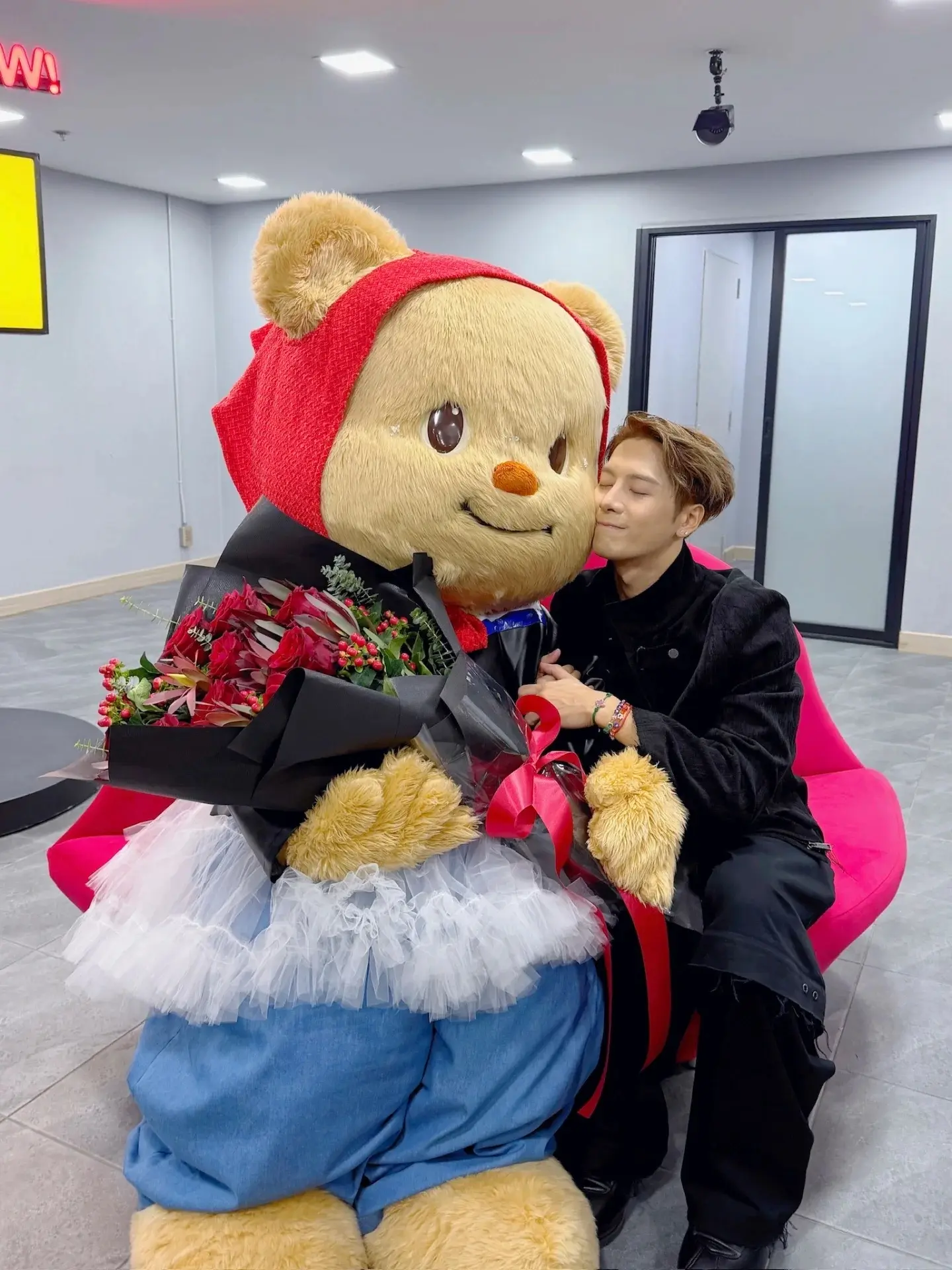 你们中有两个人特别萌。