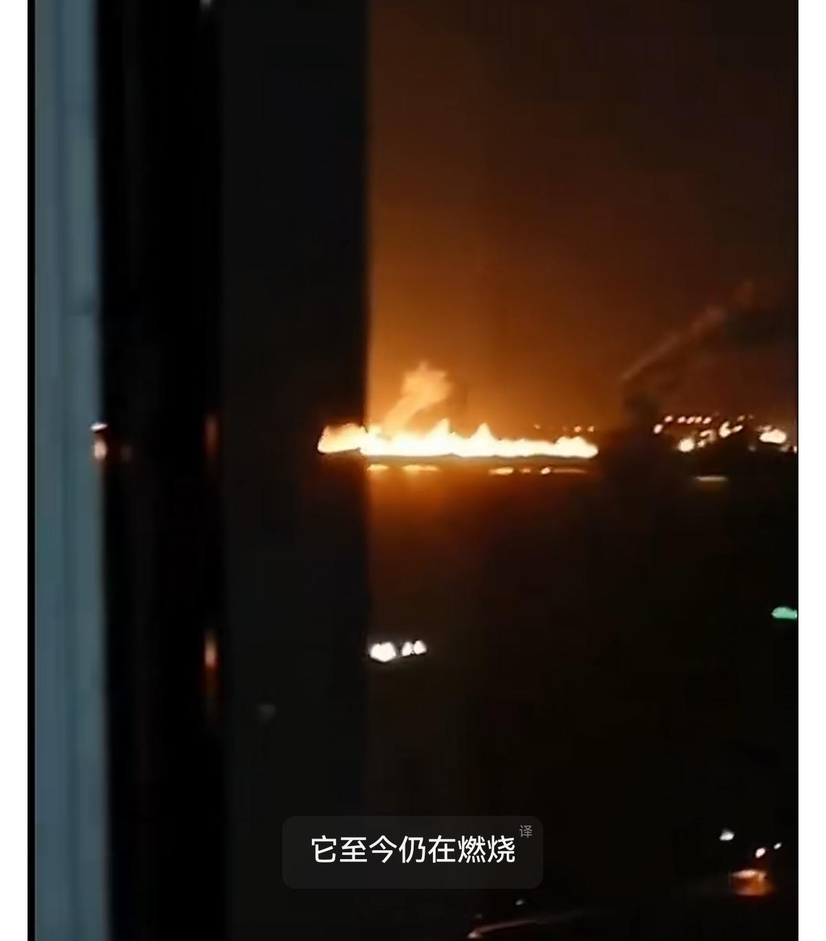 俄罗斯列宁格勒州金吉谢普斯基区乌斯季卢加遭乌克兰无人机袭击，港口一处关键区域陷入