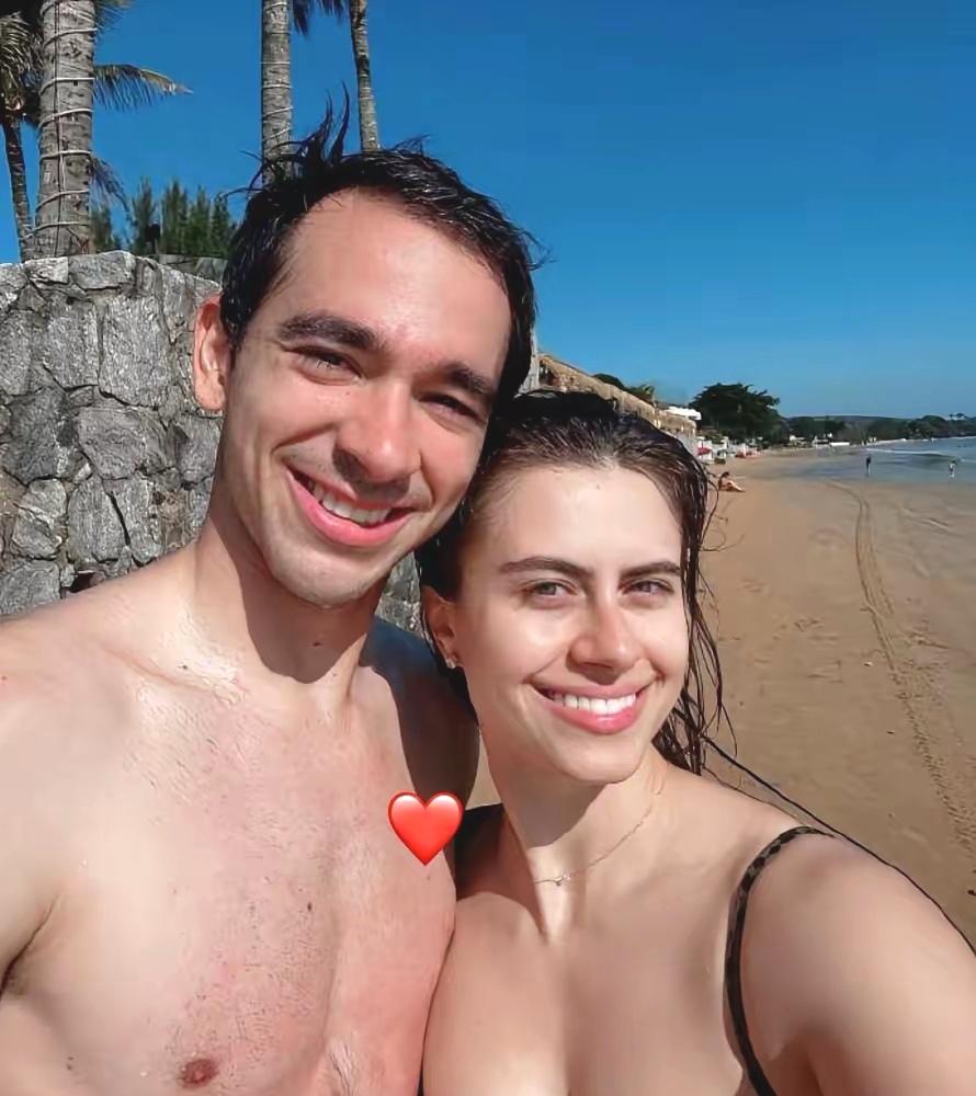 雨果人生赢家，女朋友高桥布鲁娜肤白貌美大长腿，羡煞旁人！

今天下午进行的乒乓球