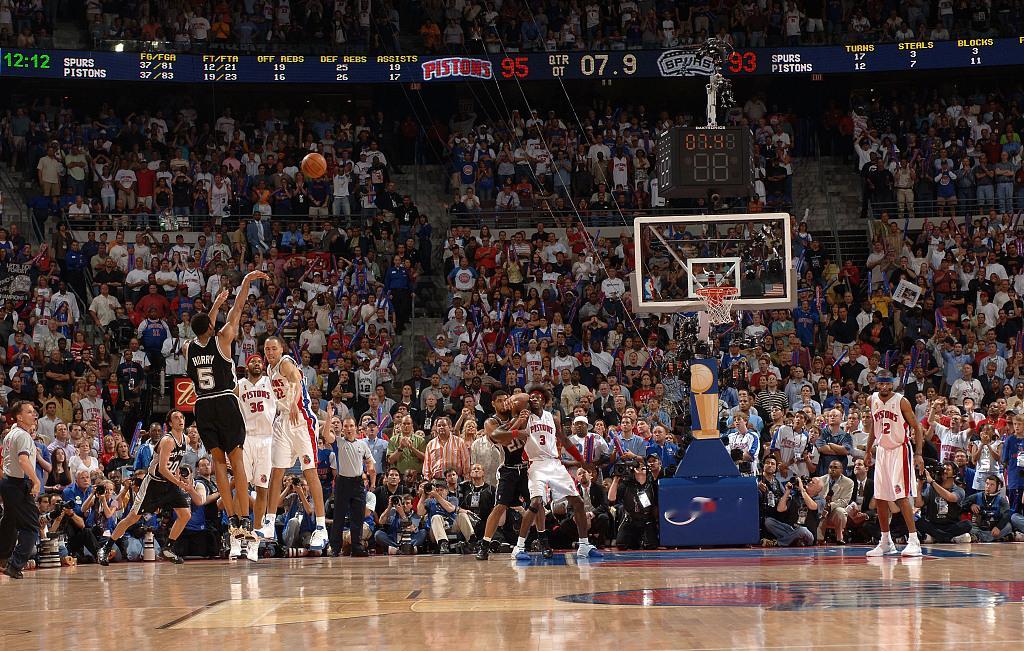 NBA 霍里：我是比诺维茨基更好的射手 只是我的触球机会没他多这话你认同吗？ 