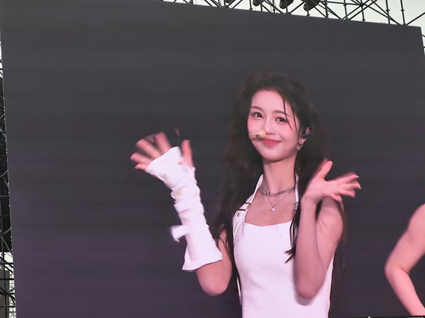 🐰🐰胡静怡不仅精神状态美人也美