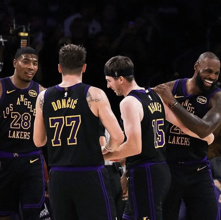 本赛季湖人在关键时刻仅让对手场均得到6.2分换算成整场比赛，对手得分将不足60分