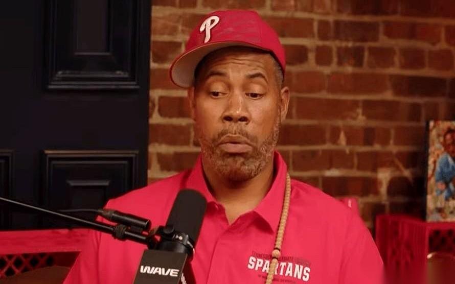 拿到三个冠军戒指，居然还有人说，你不行，你只是个配角。
你说这事儿离谱不离谱？