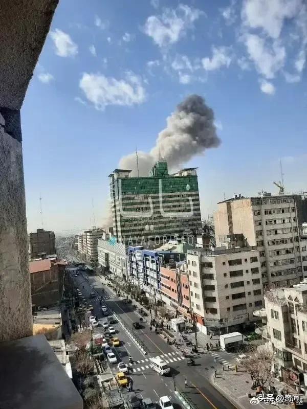 正式开战，北京时间2月28日中午，美以联军开始对伊朗进行军事轰炸，距离外交部提醒