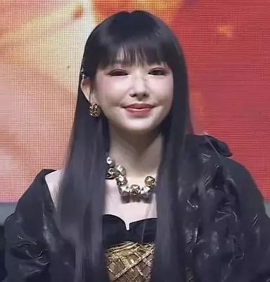 程潇造型师审美太差了吧，这是事故吧😟是女儿是妈妈 ​​​