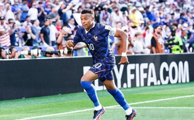 姆巴佩以37.61km/h的瞬时极速加冕2026世界杯“最快球员”，这份榜单的恐