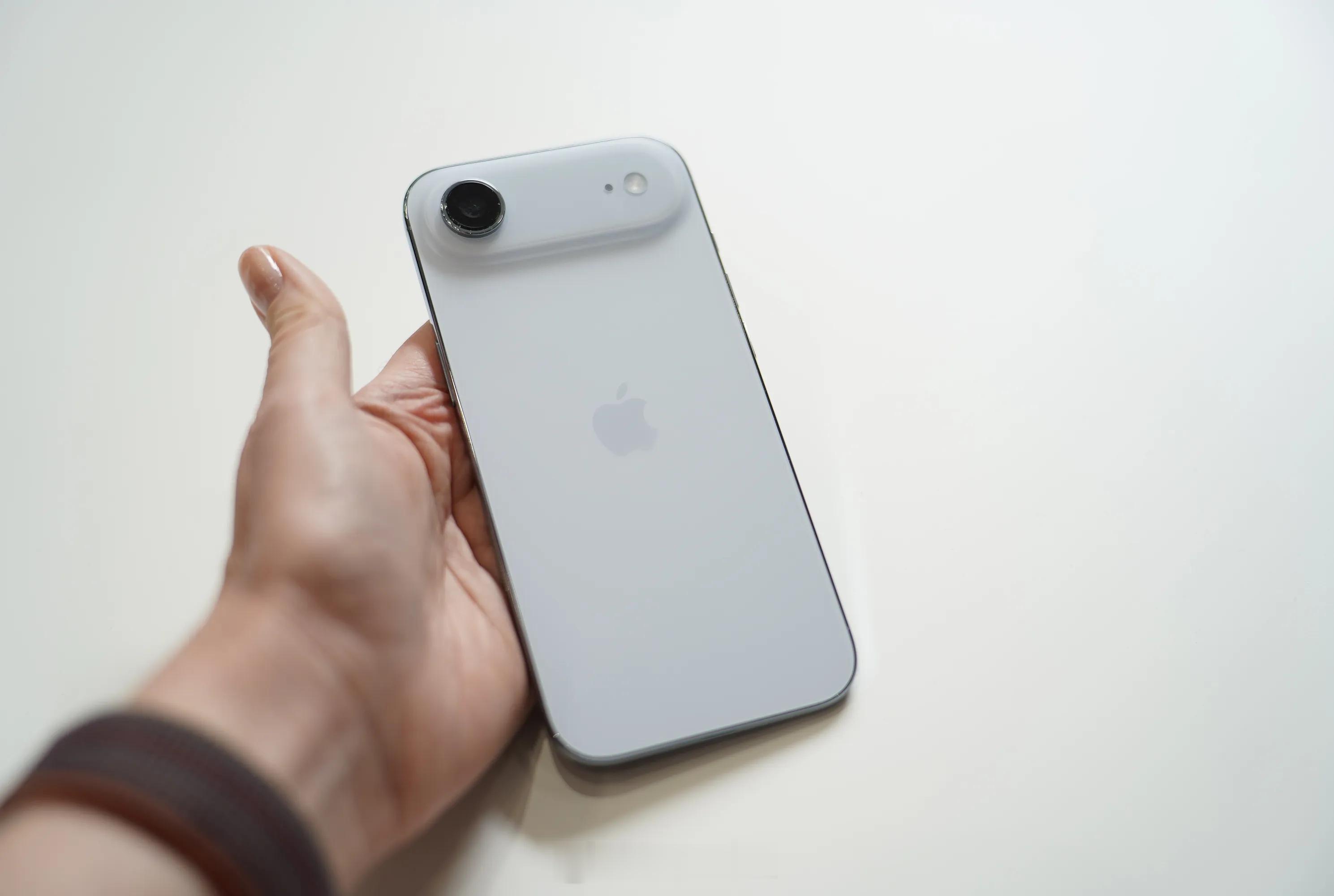 苹果2026年和2027年产品发布节奏：2026年秋季：iPhone 18 Pr