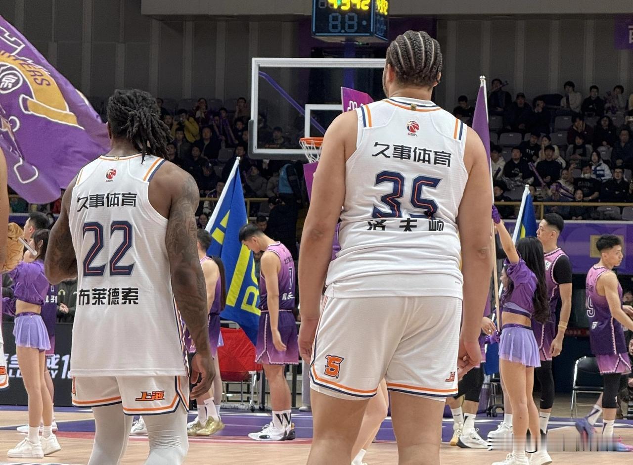 这身材？难怪打爆文班亚马却在NBA找不到工作！
2022年U19男篮世界杯决赛是