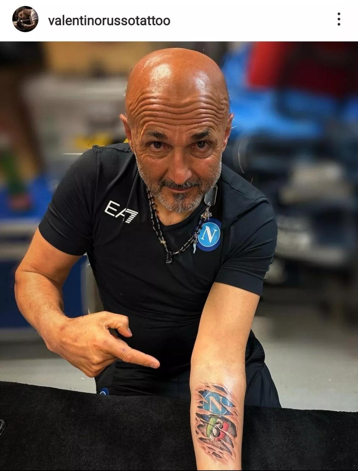 作为尤文图斯主教练，这像话嘛！斯帕莱蒂本来的想法是把意大利带进世界杯差不多就退休