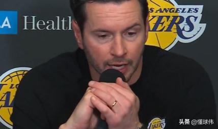 无私老詹！雷迪克谈詹姆斯：

“勒布朗打球非常无私。”

“他没有只想着得分。”