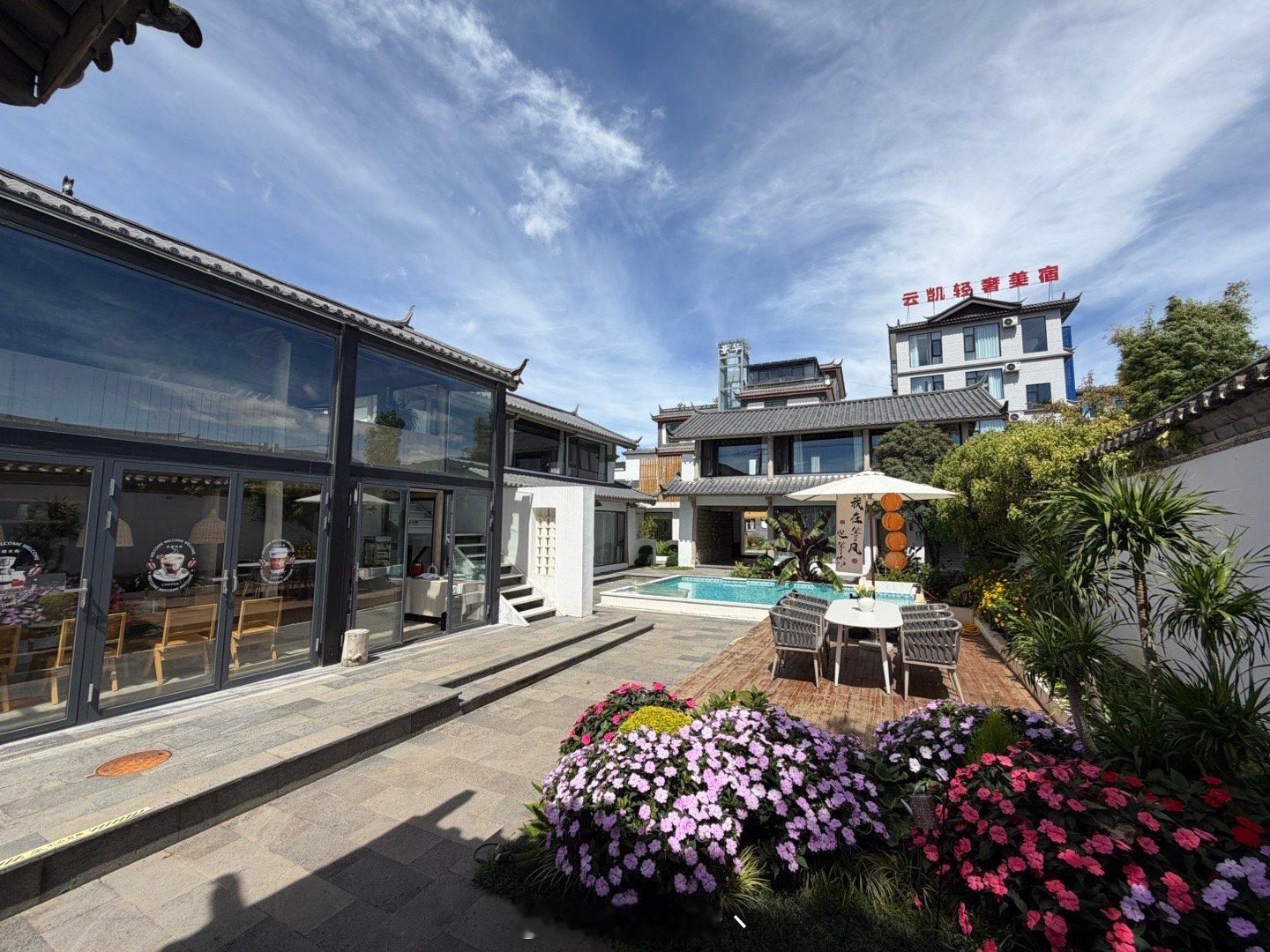 从雪山逃难回来了，接下来是享受生活[舔屏][舔屏] ​​​