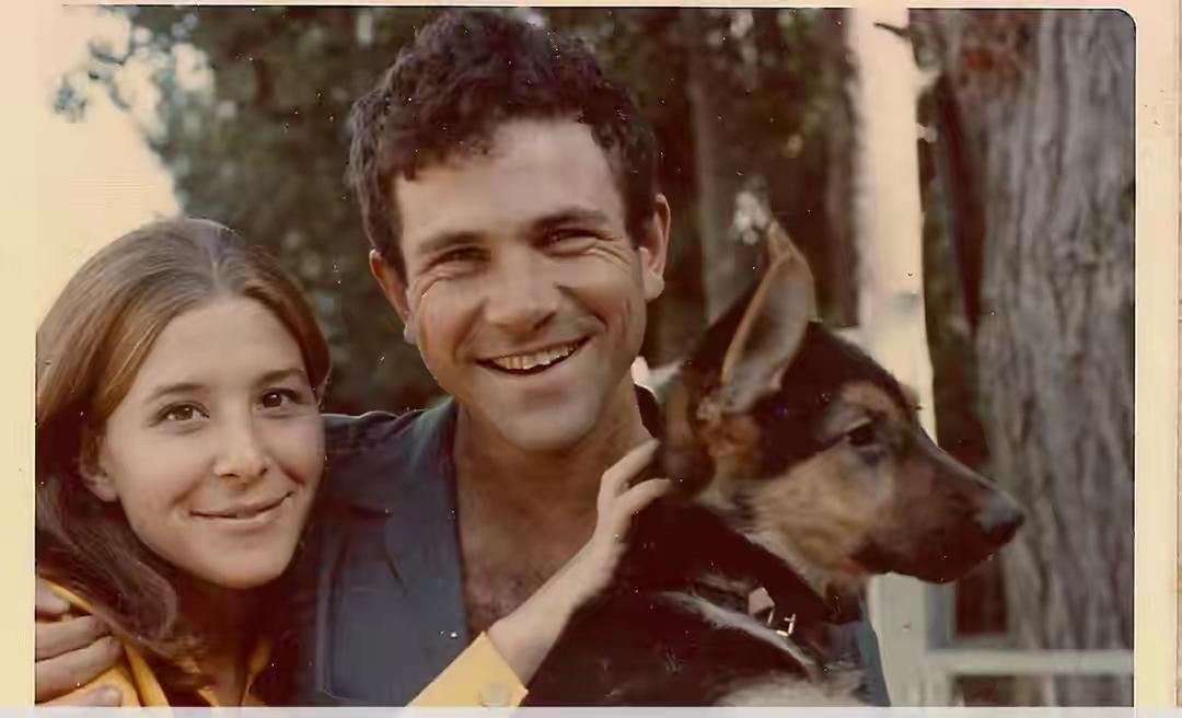 内塔尼亚胡的哥哥不仅是位学霸还是位勇士，不过他的人生很短暂，30岁那年他在战争中