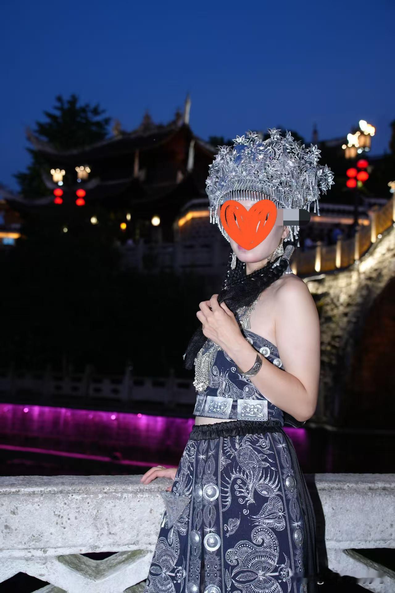 要问女人最大的底气是什么，我觉得女人最大的底气让自己变的优秀起来，会赚钱会花钱！