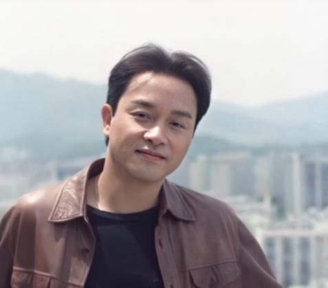 这可信吗？
向太透露张国荣离世真相


张国荣的离开，
始终让人难以释怀。

向
