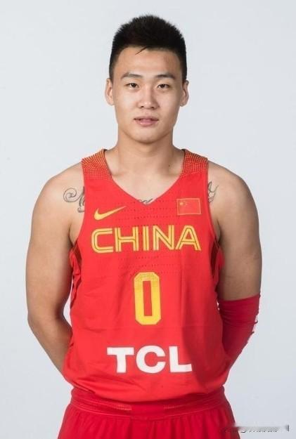 篮协启动经纪合同大核查，时间点耐人寻味
 
CBA圈子里不少老问题，球迷早就心知