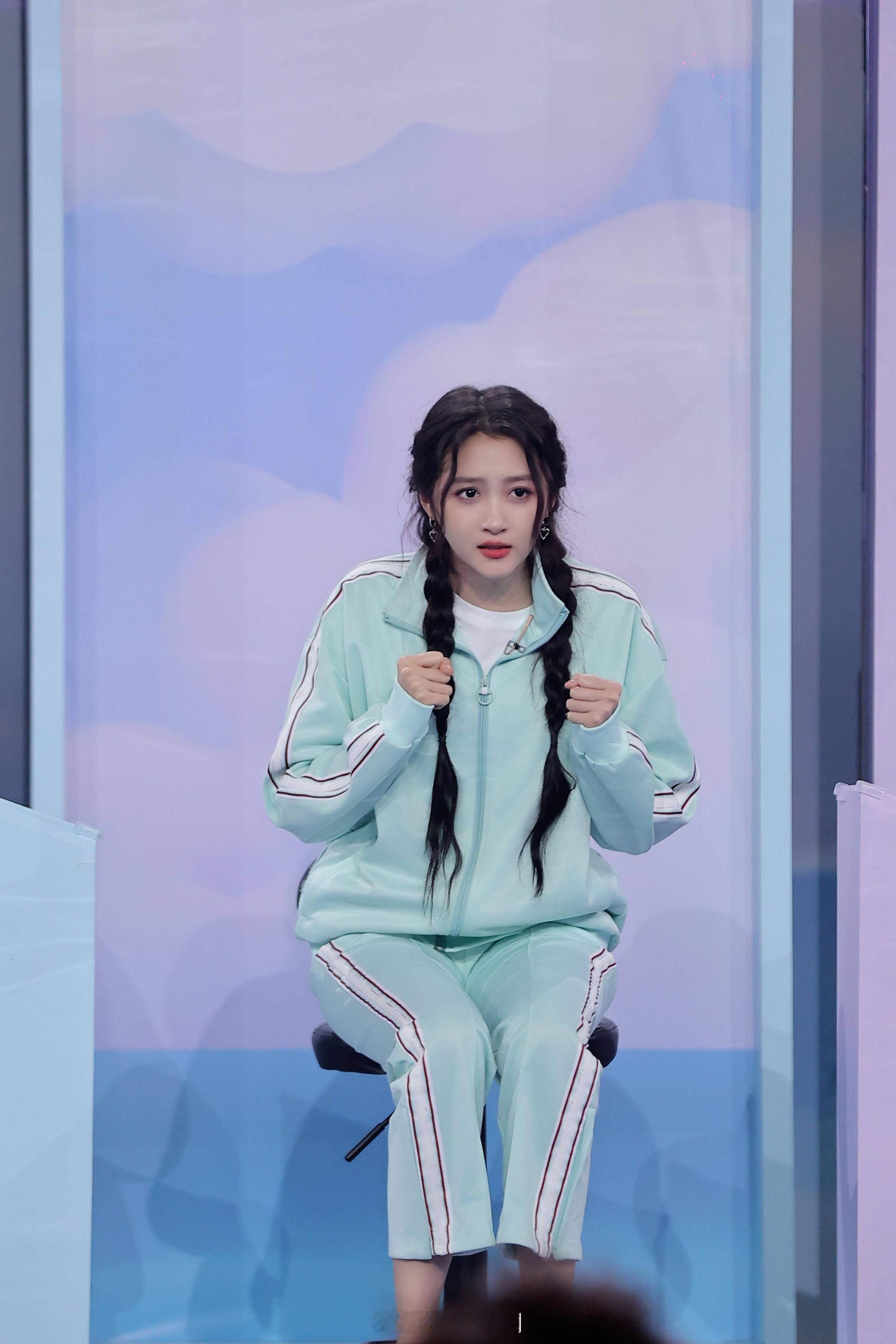 关晓彤 ​​​