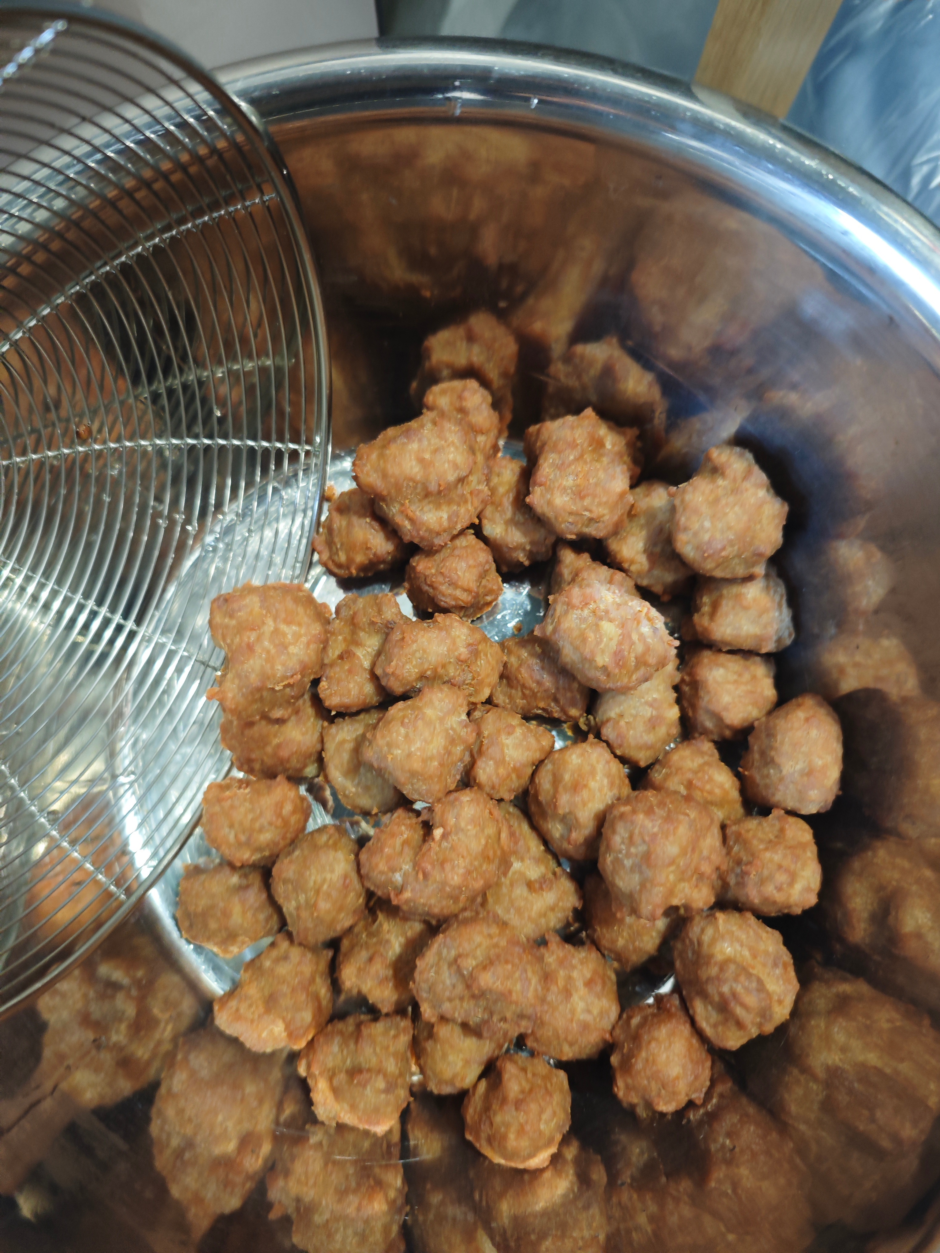 大厨天天研究车多累，还是去琢磨做饭吧