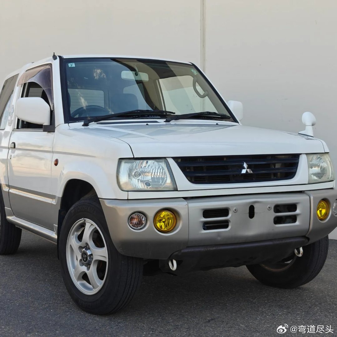 帕杰罗  史努比的越野车，2000 年款三菱帕杰罗MINI史努比特别版，Mits