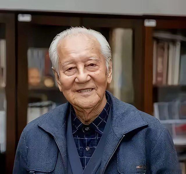 我就不信还有人看到这位“中国核潜能之父”，不肯送花、留爱心、致敬的祈祷[祈祷][