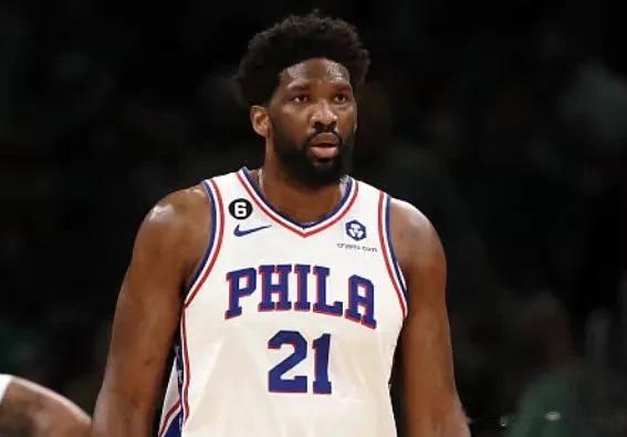 ESPN名记：76人渴望冲击东部冠军，并围绕恩比德寻找球星！

今日，ESPN名