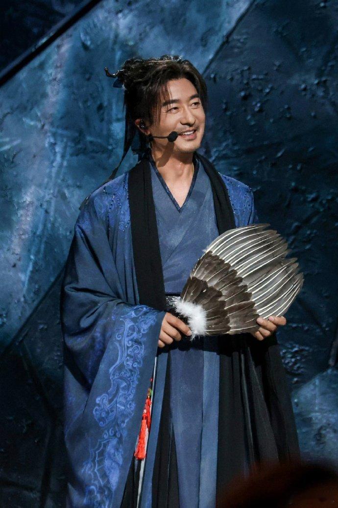披哥版luke们来了笑晕，披哥四公解锁名场面，小沈阳、余文乐、郭晓东、李光洁演唱