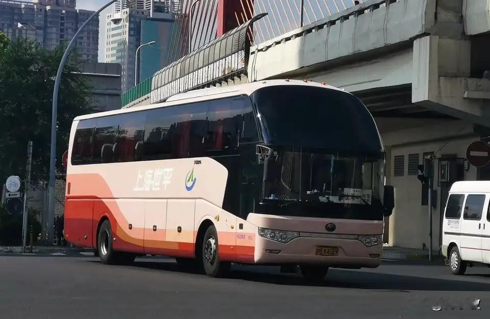 上海市曾经的省际长途线路（十九），不知还有多少在跑？
上海—如东
扶沟—上海
西