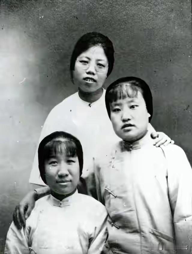 伟大的女性:88载人生，70年革命征程。15岁踏足爱国运动，牵头妇女解放事业，执
