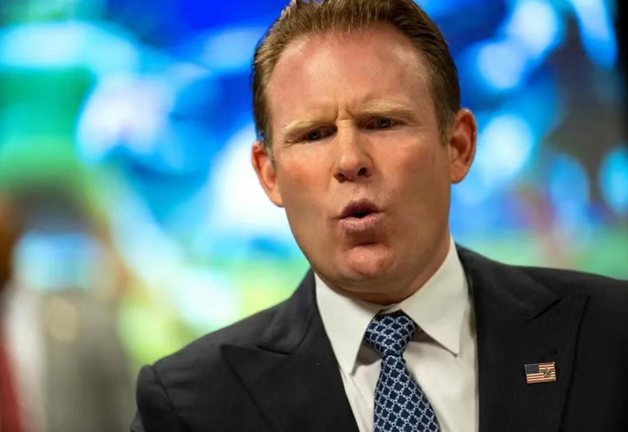一张世界杯红牌的判罚争议，为何会引来美国白宫的官方介入？
世界杯巴洛贡红牌缓期停