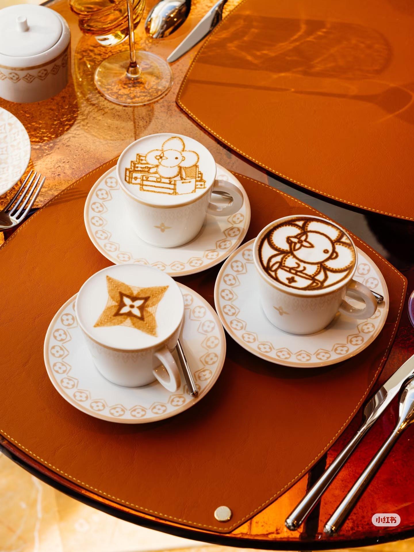 接上条，没喝上LV的下午茶没做攻略，我这土炮直愣愣就杀过去了排了40分钟队才进店