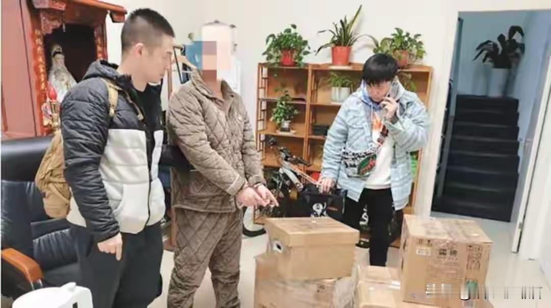 尤某斯判了七年半。三家公司没一个正经员工，没一笔真实流水，就这么空转了好几年，帮