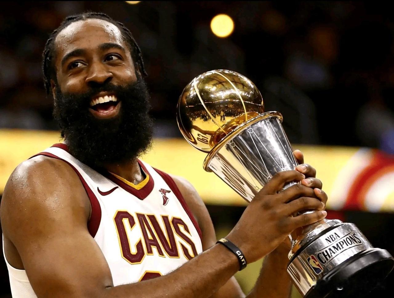 掘金是总冠军的有力争夺者，在主场一定会有哨儿，这点毋庸置疑。
但骑士*是本赛季目